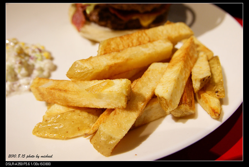 (食記) 2010.8.15 NEMO漢堡 / 吃了會和浩克一樣頭好壯壯(北市)