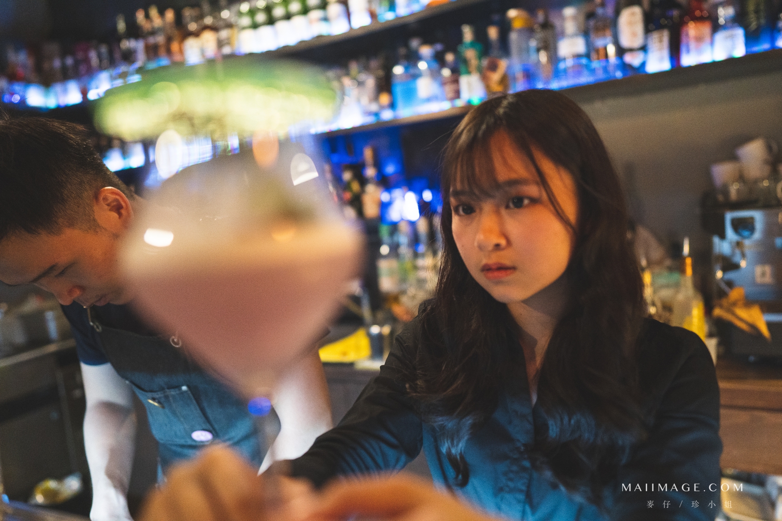 ONCE Cafe & Bar｜西門町主打調酒與手沖咖啡的咖啡酒吧～玉蘭花香的琴酒你喝過嗎