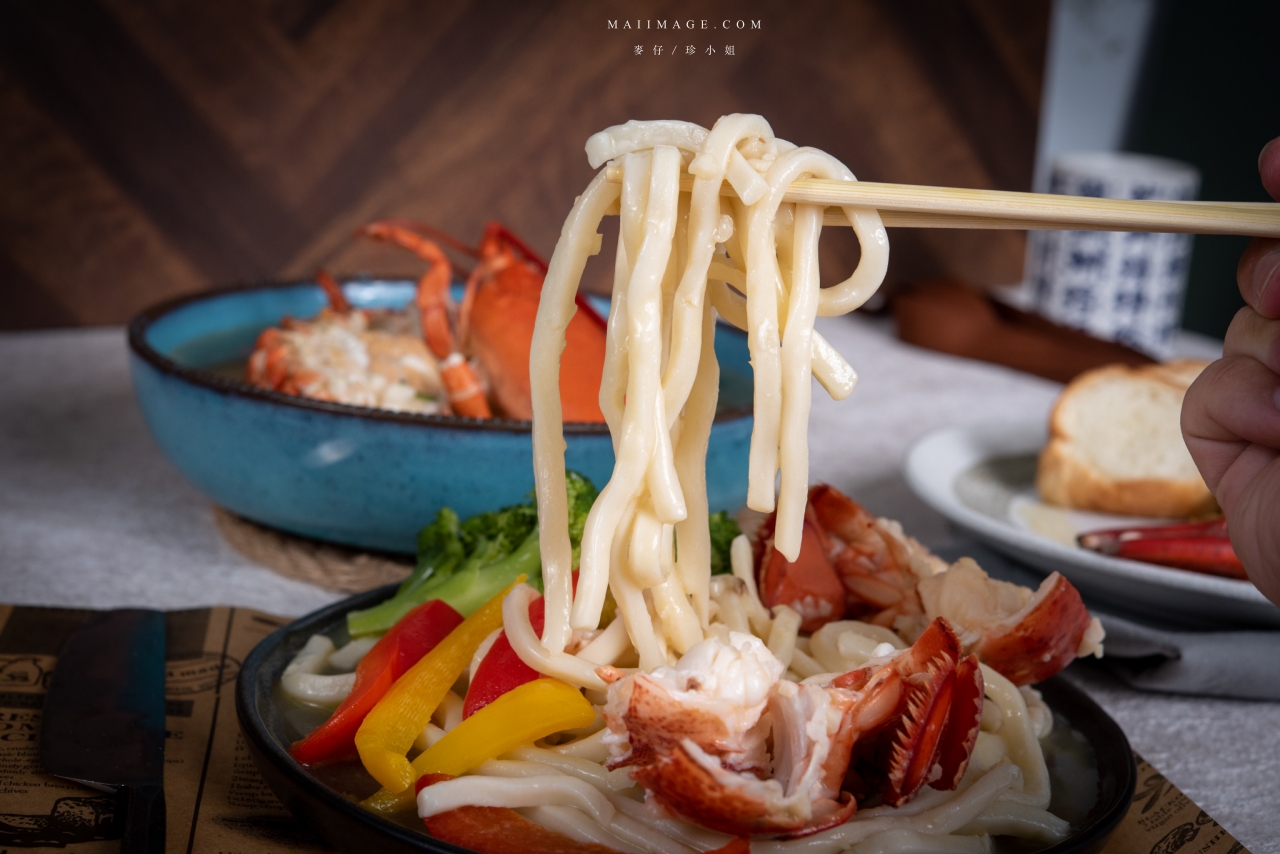 龍蝦三重奏～頂級龍蝦料理在家也可以輕鬆享受！台北福華飯店新推出外帶龍蝦套餐～外帶免下車直接提供得來速服務、台北福華外帶美食