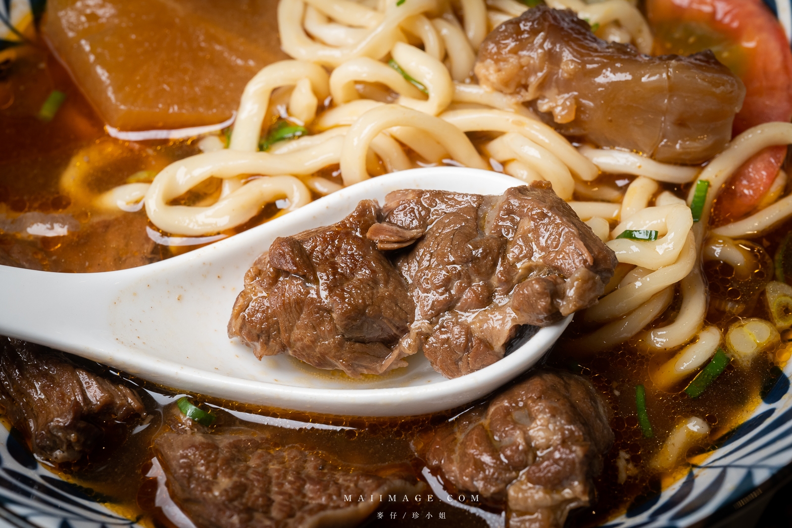 新莊牛肉麵｜壹等葉台灣本產牛肉小館、牛肉湯、牛肉麵、牛燥飯！新莊輔大美食推薦。