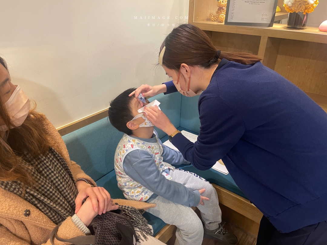 台北眼科｜星星親子眼科～台北大安區親子眼科推薦，專業服務親切視力檢查要從小開始。