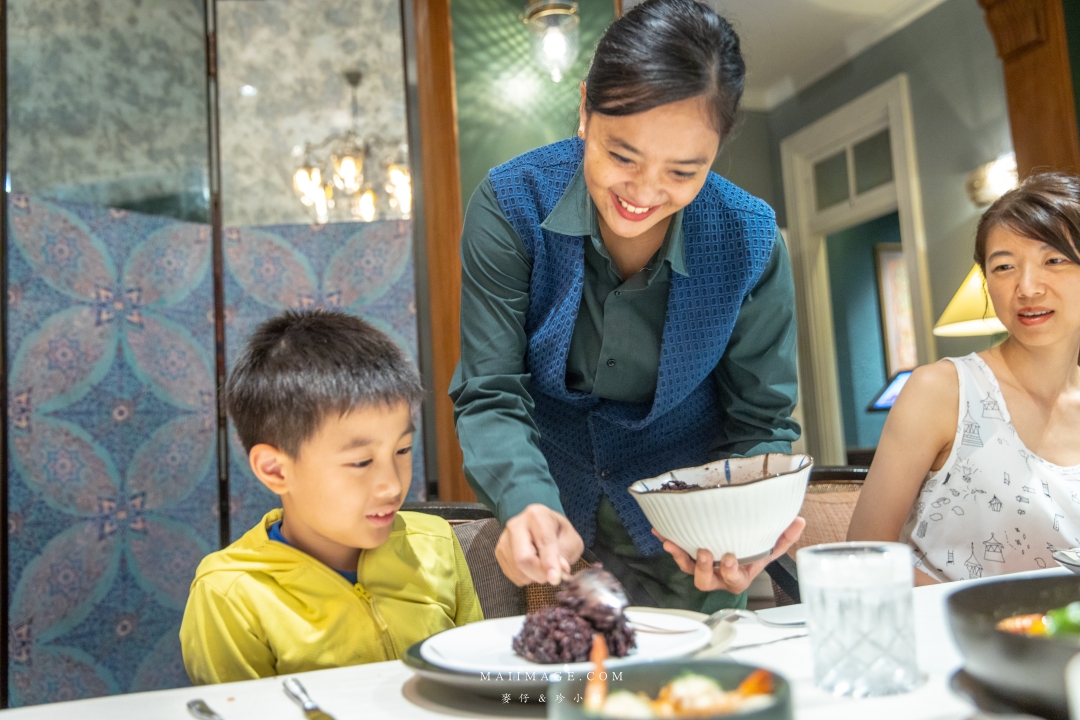 【泰國曼谷美食推薦】Benjarong Bangkok – Baan Dusit Thani～泰國曼谷SiLom區歷史悠久豪宅莊園中的曼谷貴族泰式料理。