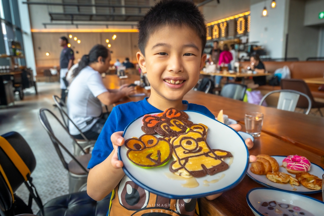 【泰國曼谷住宿推薦】MOXY BANGKOK RATCHAPRASONG ～飯店早餐篇！超可愛的造型鬆餅DIY體驗。