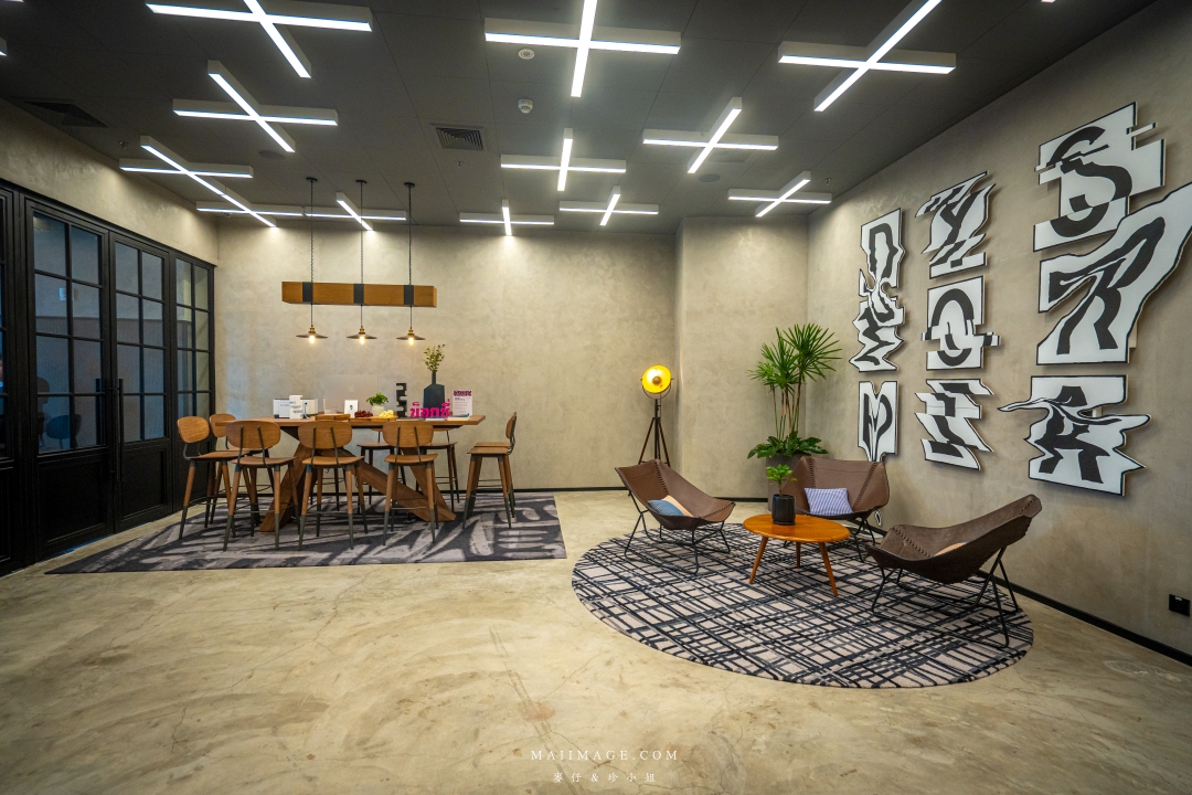 【泰國曼谷住宿推薦】MOXY BANGKOK RATCHAPRASONG ～曼谷全新開幕的時尚飯店，近BTS Siam站去四面佛、水門市場、逛街購物都超便利