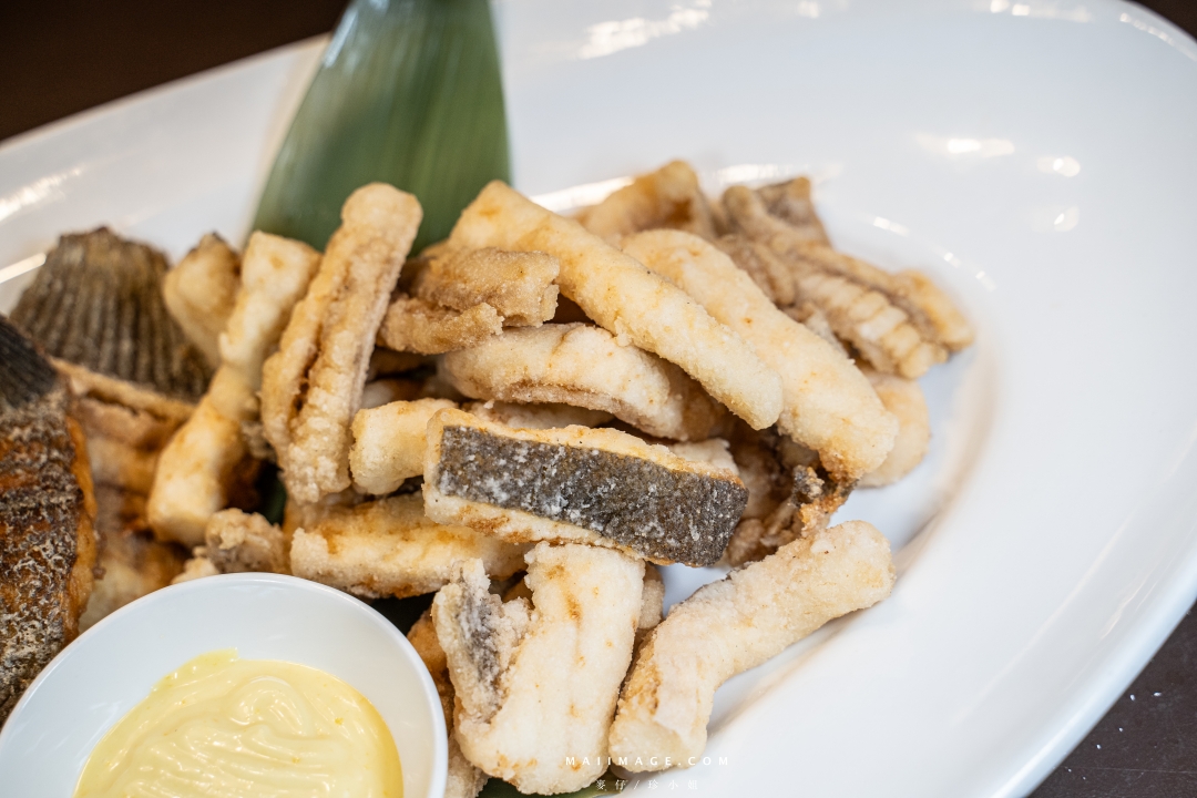 台北美食｜海九澎湖海鮮餐廳～韓國在地頂級活比目魚現在在台灣也吃得到，空運直送新鮮度破表。