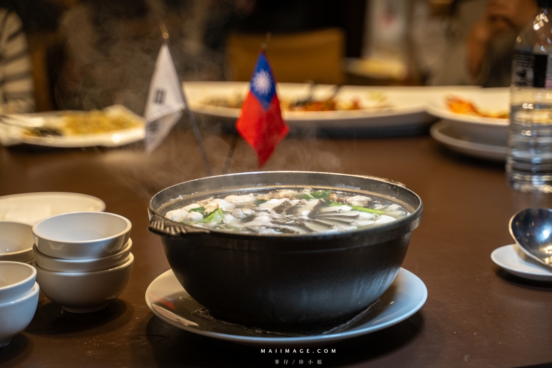 台北美食｜海九澎湖海鮮餐廳～韓國在地頂級活比目魚現在在台灣也吃得到，空運直送新鮮度破表。