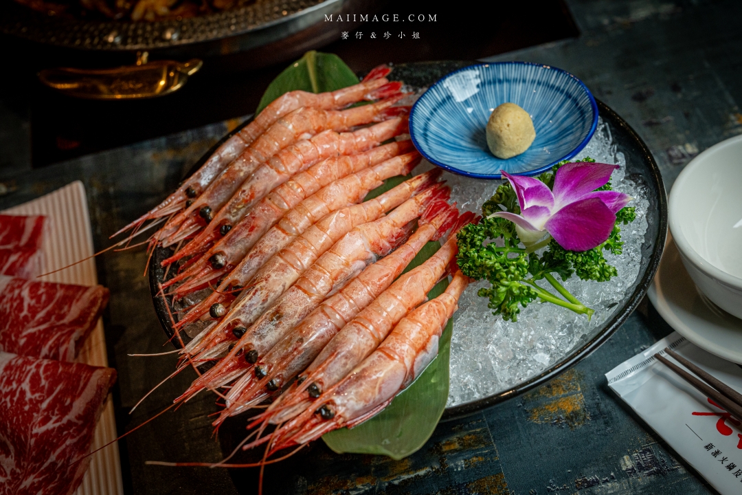 【台北美食】老撈麻辣鍋新派火鍋私房料理～台北必吃麻辣鍋，輝達黃仁勳都愛不釋手、捷運南京復興美食