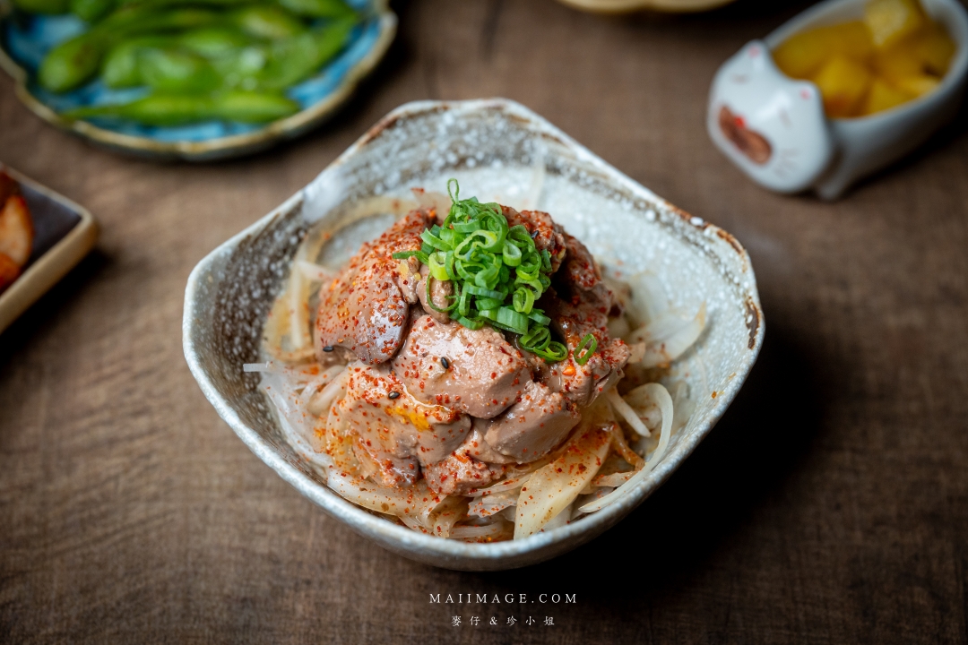 【板橋美食】炭吉郎炭火居酒屋～板橋板新捷運站超高人氣居酒屋，聚餐首選！