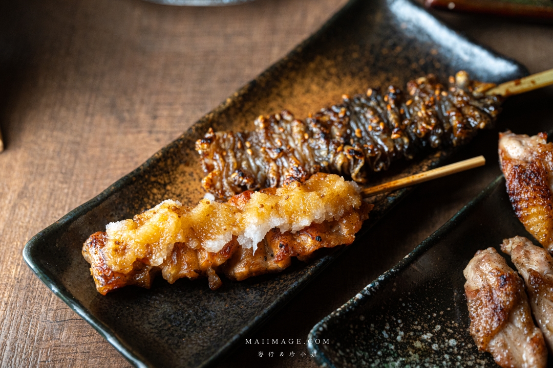 【板橋美食】炭吉郎炭火居酒屋～板橋板新捷運站超高人氣居酒屋，聚餐首選！