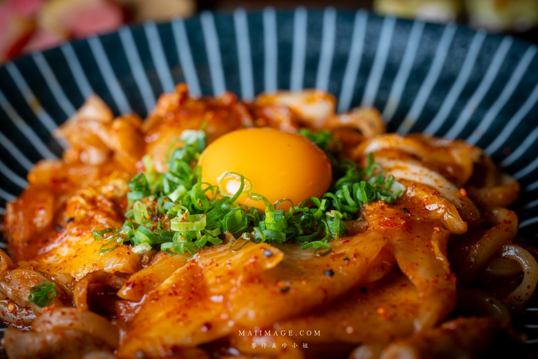 【板橋美食】炭吉郎炭火居酒屋～板橋板新捷運站超高人氣居酒屋，聚餐首選！