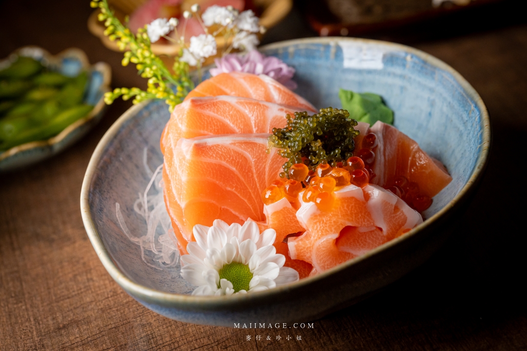 【板橋美食】炭吉郎炭火居酒屋～板橋板新捷運站超高人氣居酒屋，聚餐首選！