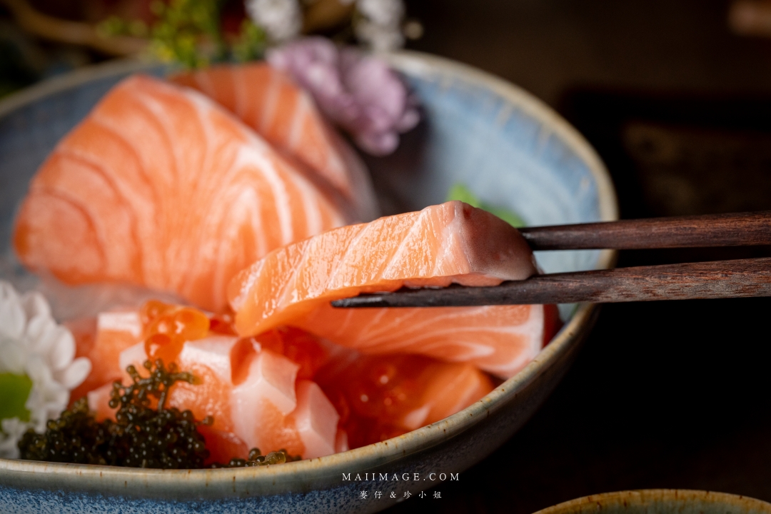 【板橋美食】炭吉郎炭火居酒屋～板橋板新捷運站超高人氣居酒屋，聚餐首選！