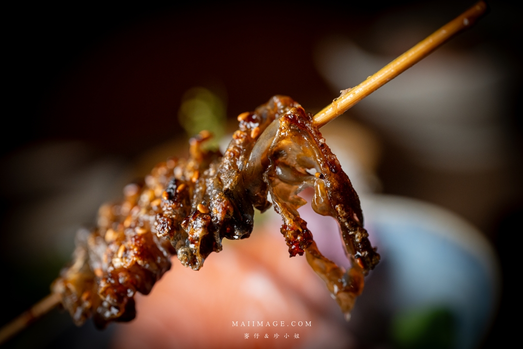 【板橋美食】炭吉郎炭火居酒屋～板橋板新捷運站超高人氣居酒屋，聚餐首選！