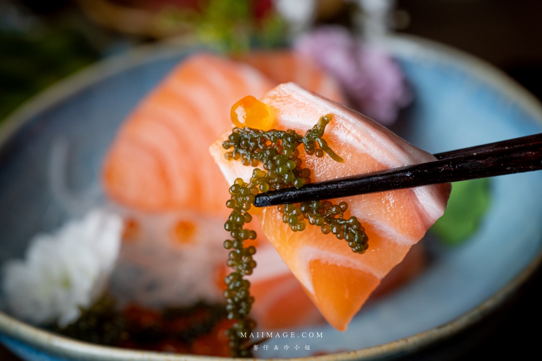 【板橋美食】炭吉郎炭火居酒屋～板橋板新捷運站超高人氣居酒屋，聚餐首選！