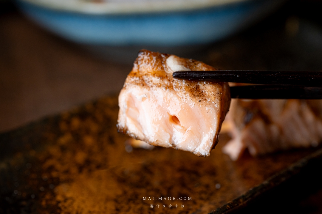 【板橋美食】炭吉郎炭火居酒屋～板橋板新捷運站超高人氣居酒屋，聚餐首選！