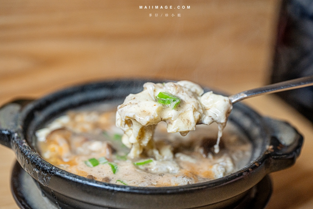 【三重美食】神居居酒屋～三重最有溫度的巷弄深夜食堂在這！營業到凌晨三點鐘，越晚人潮越多！居酒屋也能像是回家一樣的舒適、捷運三重站美食推薦