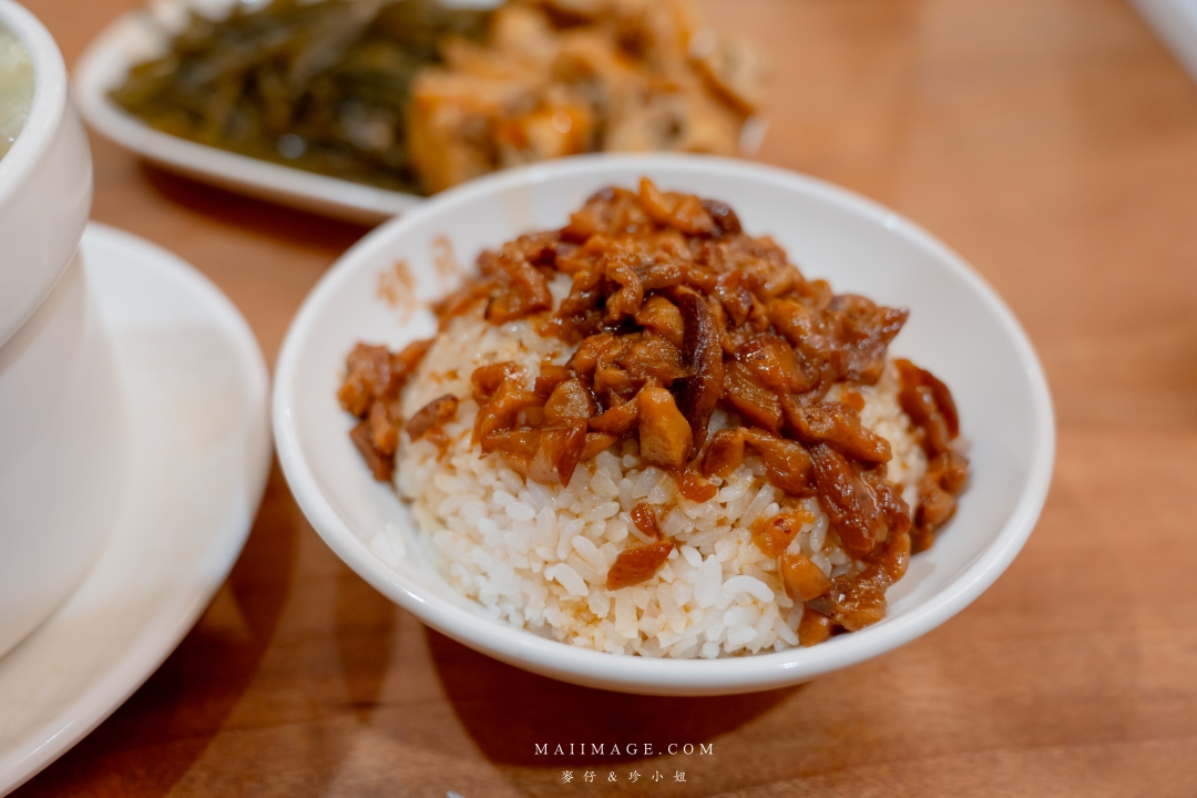 【台北美食】雙月食品社北投店～連續七年米其林必比登推薦的優秀雞湯專賣店。捷運北投站美食推薦