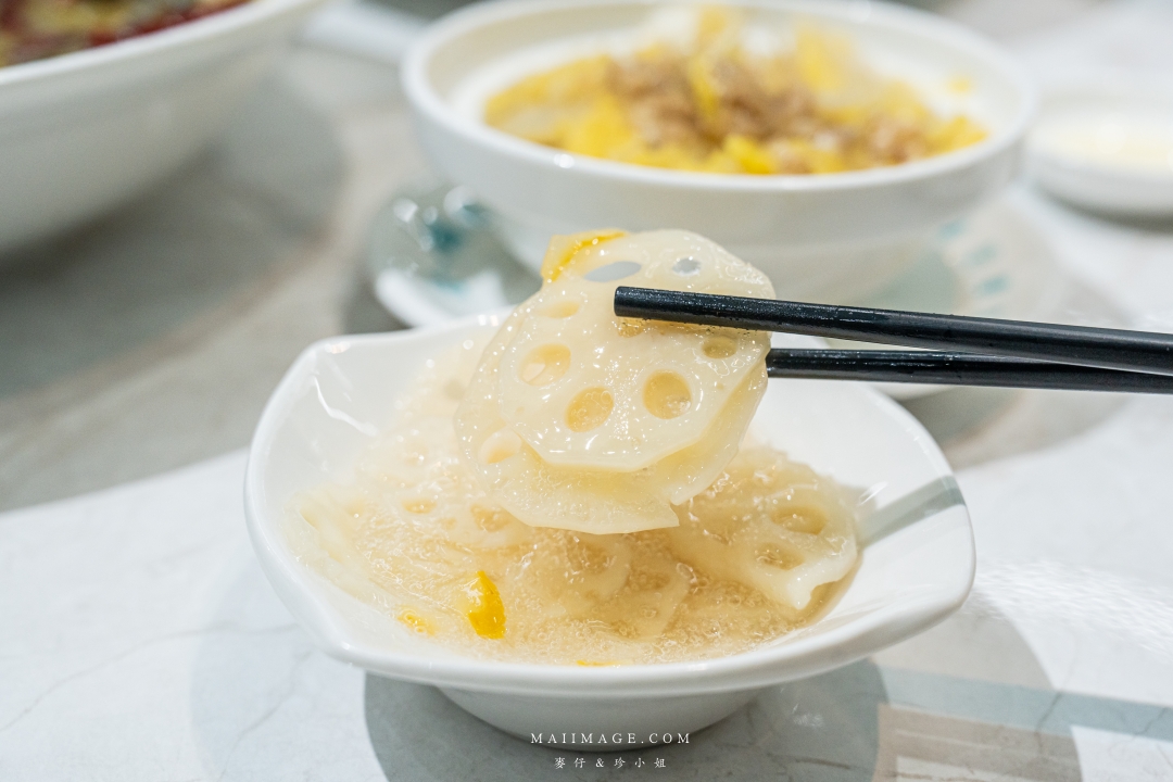 【台北美食】狂一鍋酸菜魚西門店～「狂一鍋酸菜魚」到底在紅甚麼？一口酸菜一口魚，酸辣得很自然，後韻回甘！精品食尚美學用餐體驗 風潮正夯。肉多多、明水然樂兩大新創姊妹品牌，2025樂多多集團最新力作。