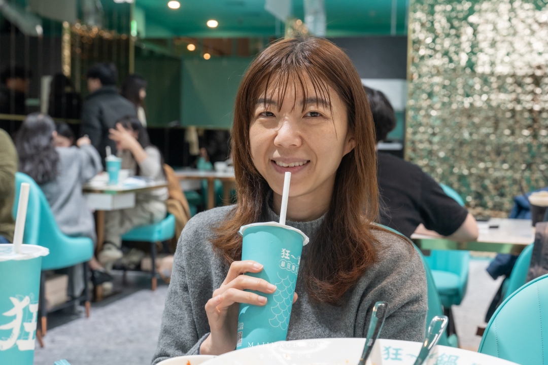 【台北美食】狂一鍋酸菜魚西門店～「狂一鍋酸菜魚」到底在紅甚麼？一口酸菜一口魚，酸辣得很自然，後韻回甘！精品食尚美學用餐體驗 風潮正夯。肉多多、明水然樂兩大新創姊妹品牌，2025樂多多集團最新力作。