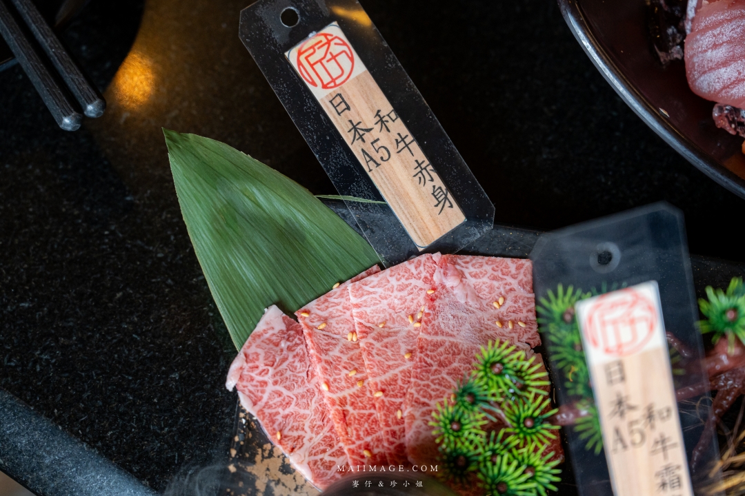 【桃園美食】匠夯日式燒肉～桃園吃到飽燒肉的天花板，老闆把吃到飽當作單點店在經營！專人剝蝦、桌邊代烤、食材講究，真的沒有不吃的道理。桃園藝文特區燒肉推薦