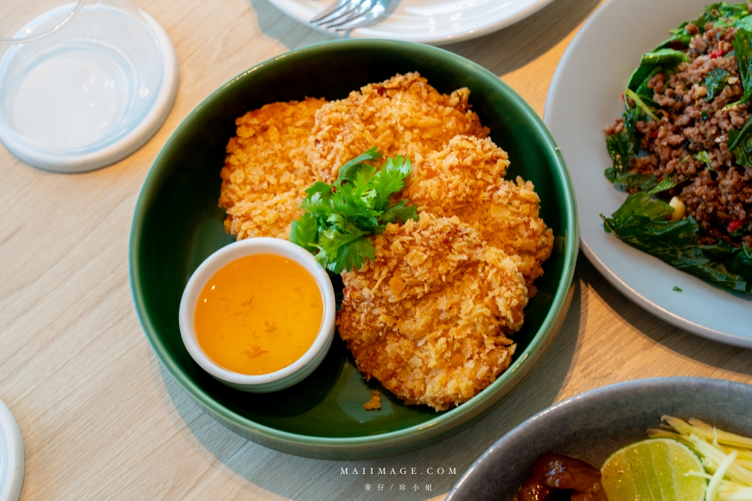 【泰國曼谷美食】BK SALON~2026曼谷最強純白建築“糯米竹簍”造型餐廳!米其林名廚 Chef Ton 的最新力作,曼谷沙吞區美食推薦。 【泰國曼谷美食】BK SALON~2026曼谷最強純白建築“糯米竹簍”造型餐廳!米其林名廚 Chef Ton 的最新力作,曼谷沙吞區美食推薦。