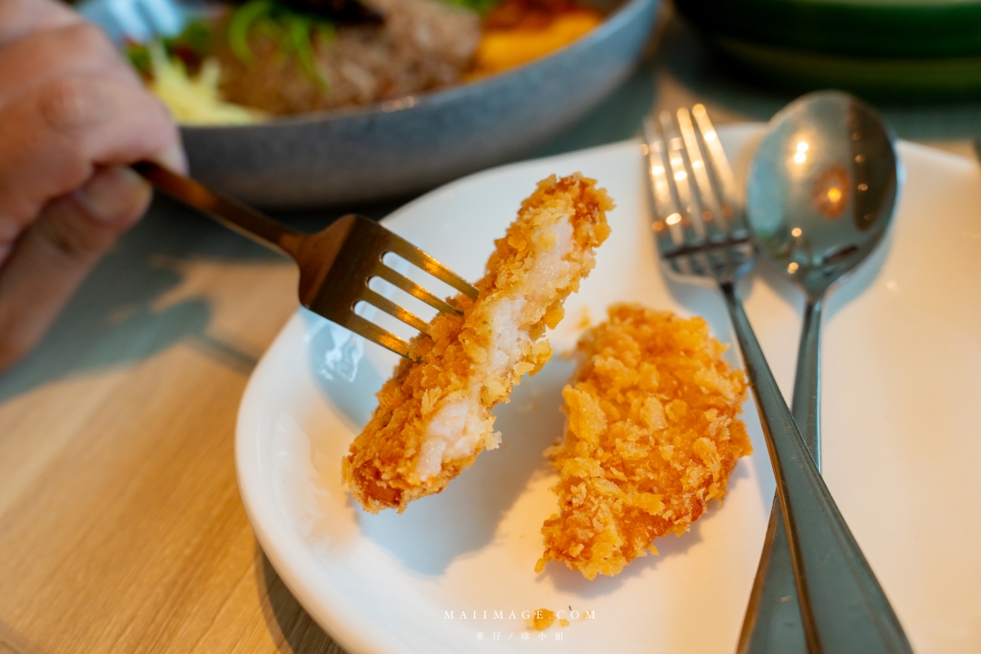 【泰國曼谷美食】BK SALON~2026曼谷最強純白建築“糯米竹簍”造型餐廳!米其林名廚 Chef Ton 的最新力作,曼谷沙吞區美食推薦。 【泰國曼谷美食】BK SALON~2026曼谷最強純白建築“糯米竹簍”造型餐廳!米其林名廚 Chef Ton 的最新力作,曼谷沙吞區美食推薦。