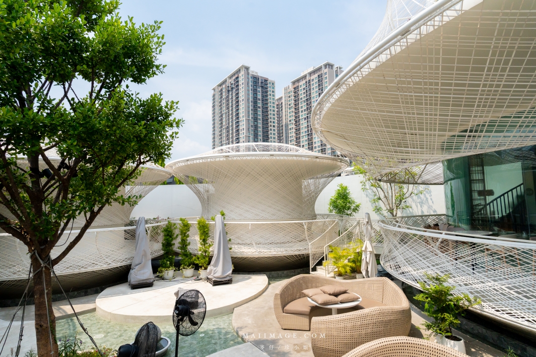 【泰國曼谷美食】BK SALON~2026曼谷最強純白建築“糯米竹簍”造型餐廳!米其林名廚 Chef Ton 的最新力作,曼谷沙吞區美食推薦。 【泰國曼谷美食】BK SALON~2026曼谷最強純白建築“糯米竹簍”造型餐廳!米其林名廚 Chef Ton 的最新力作,曼谷沙吞區美食推薦。