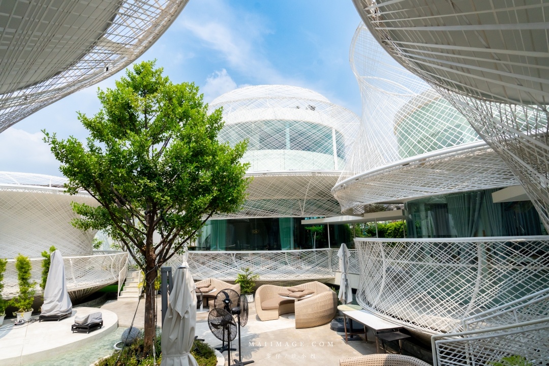 【泰國曼谷美食】BK SALON~2026曼谷最強純白建築“糯米竹簍”造型餐廳!米其林名廚 Chef Ton 的最新力作,曼谷沙吞區美食推薦。 【泰國曼谷美食】BK SALON~2026曼谷最強純白建築“糯米竹簍”造型餐廳!米其林名廚 Chef Ton 的最新力作,曼谷沙吞區美食推薦。