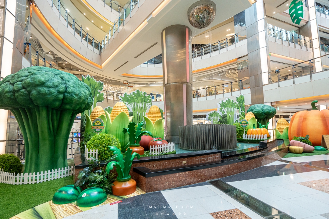 【桃園購物推薦】大江購物中心Metrowalk～2025母親節全攻略！大江國際購物中心春夏限定裝置藝術、美食好拍又好吃，讓媽咪嗨翻天！中壢親子一日遊路線，＋全年免費停車，大江才是真正的桃園之光！