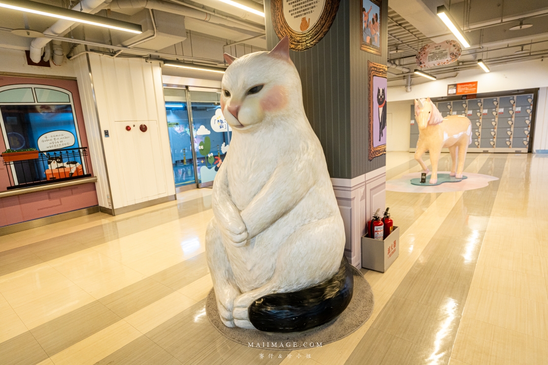 【桃園購物推薦】大江購物中心Metrowalk～2025母親節全攻略！大江國際購物中心春夏限定裝置藝術、美食好拍又好吃，讓媽咪嗨翻天！中壢親子一日遊路線，＋全年免費停車，大江才是真正的桃園之光！