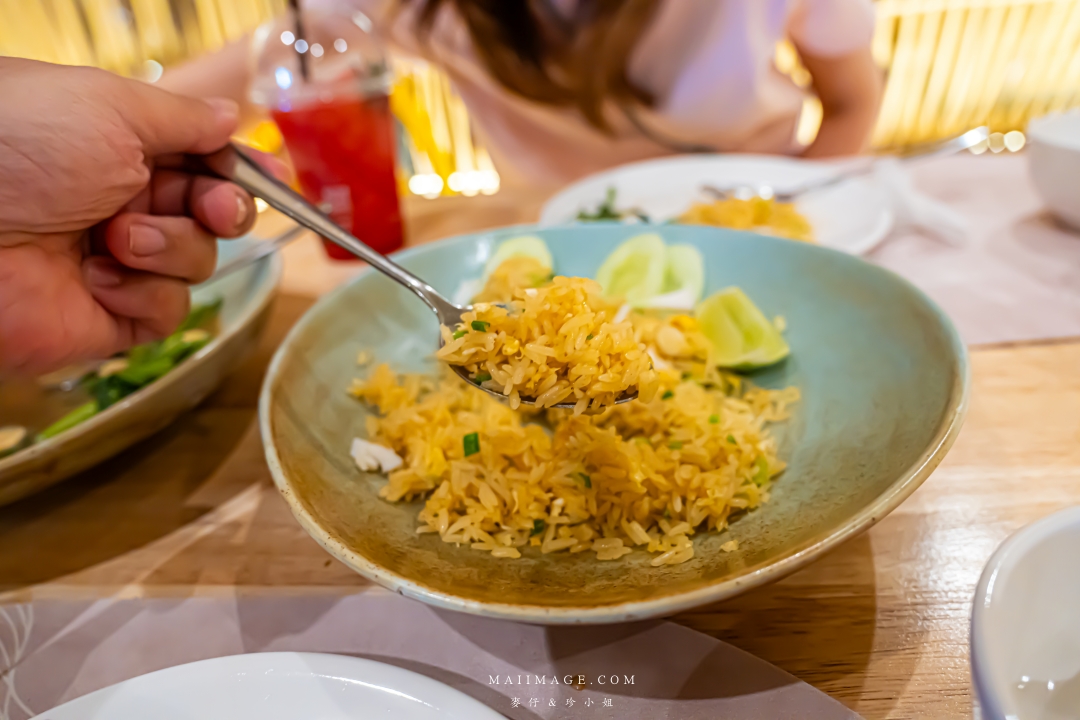 【曼谷美食】BALADA Restaurant & Live Music～曼谷最新河景餐廳！拉瑪九世大橋下品嚐經典泰式料理還有駐唱歌手氣氛超Chill