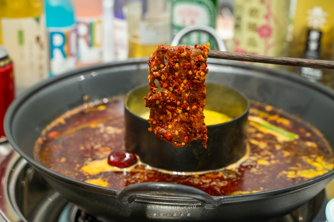 【台北美食】李鐵柱老火鍋 台北光復店～永和重慶老火鍋名店開來台北囉。國父紀念館站美食推薦