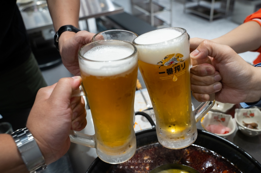 【台北美食】李鐵柱老火鍋 台北光復店～永和重慶老火鍋名店開來台北囉。國父紀念館站美食推薦