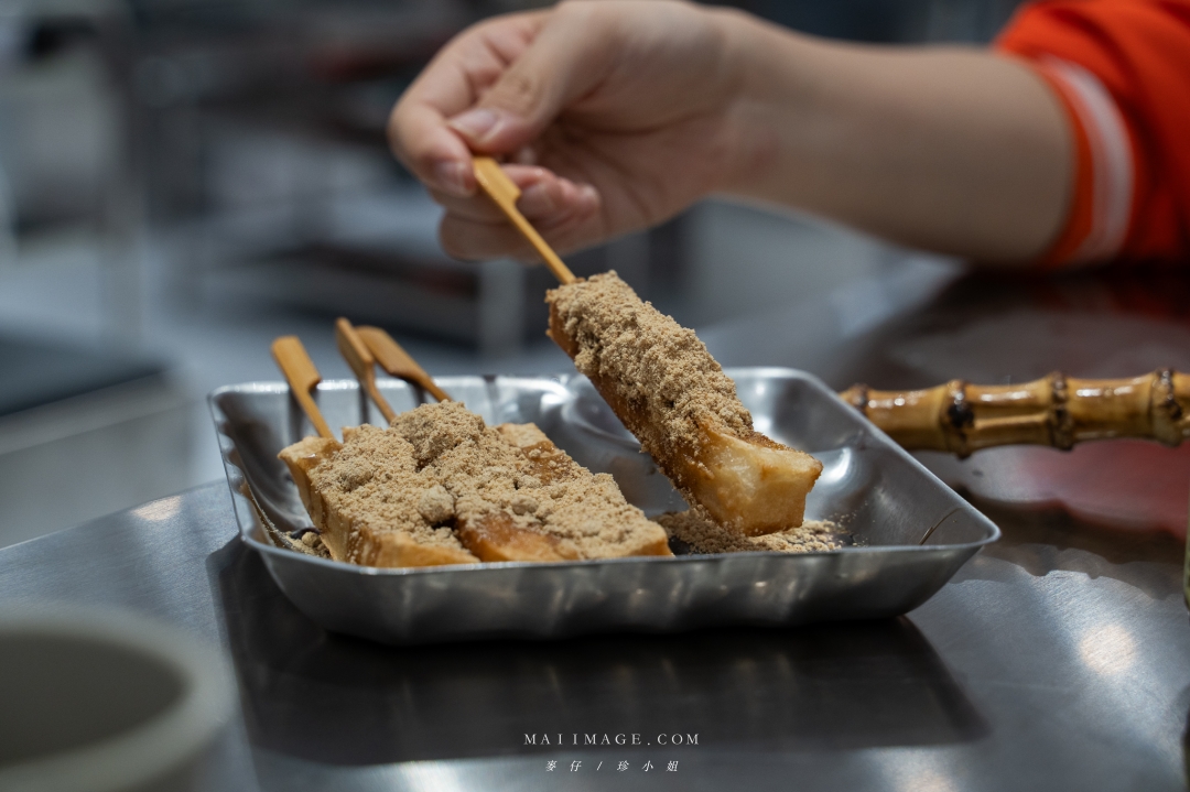 【台北美食】李鐵柱老火鍋 台北光復店～永和重慶老火鍋名店開來台北囉。國父紀念館站美食推薦