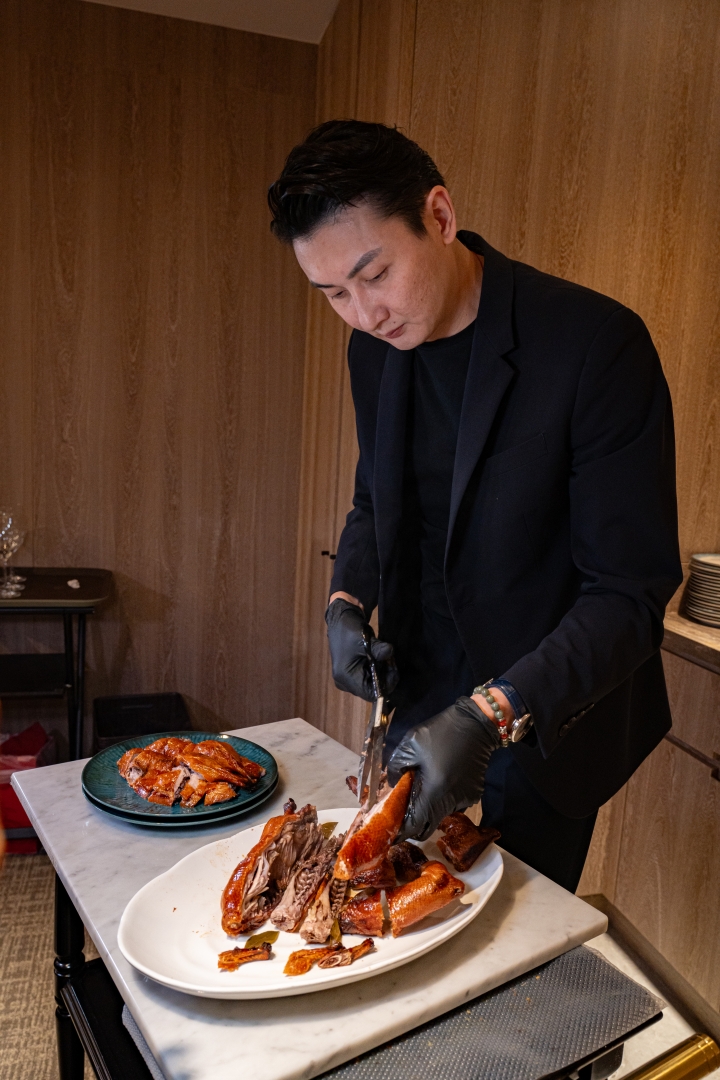 【台北美食】麟聚餐廳~如曦酒店必吃的頂級粵菜,不用傷荷包也能享受到米其林推薦的頂級料理,午間桌菜單桌只要15000,台北米其林餐廳推薦、小巨蛋捷運站美食 【台北美食】麟聚餐廳~如曦酒店必吃的頂級粵菜,不用傷荷包也能享受到米其林推薦的頂級料理,午間桌菜單桌只要15000,台北米其林餐廳推薦、小巨蛋捷運站美食