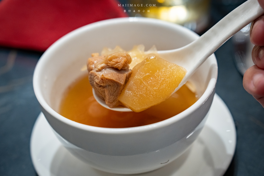 【台北美食】麟聚餐廳~如曦酒店必吃的頂級粵菜,不用傷荷包也能享受到米其林推薦的頂級料理,午間桌菜單桌只要15000,台北米其林餐廳推薦、小巨蛋捷運站美食 【台北美食】麟聚餐廳~如曦酒店必吃的頂級粵菜,不用傷荷包也能享受到米其林推薦的頂級料理,午間桌菜單桌只要15000,台北米其林餐廳推薦、小巨蛋捷運站美食