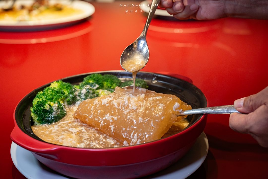 【台北美食】麟聚餐廳~如曦酒店必吃的頂級粵菜,不用傷荷包也能享受到米其林推薦的頂級料理,午間桌菜單桌只要15000,台北米其林餐廳推薦、小巨蛋捷運站美食 【台北美食】麟聚餐廳~如曦酒店必吃的頂級粵菜,不用傷荷包也能享受到米其林推薦的頂級料理,午間桌菜單桌只要15000,台北米其林餐廳推薦、小巨蛋捷運站美食