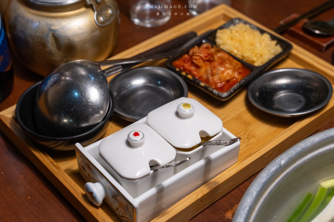 【台北美食】韓金館 韓國烤肉. 韓國鍋物~林森條通商圈在地12年老字號,最強韓式鐵盤烤肉、韓國鍋物、特色料理、韓式下酒菜一次滿足,捷運中山站美食推薦 【台北美食】韓金館 韓國烤肉. 韓國鍋物~林森條通商圈在地12年老字號,最強韓式鐵盤烤肉、韓國鍋物、特色料理、韓式下酒菜一次滿足,捷運中山站美食推薦