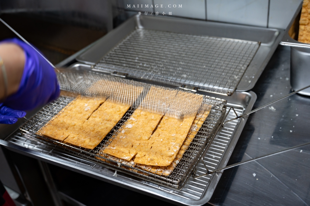 【台北美食】洪記煎餅果子台北旗艦店~遼寧夜市正宗天津煎餅果子專賣店,中山區辦公室下午茶推薦、捷運南京復興站美食 【台北美食】洪記煎餅果子台北旗艦店~遼寧夜市正宗天津煎餅果子專賣店,中山區辦公室下午茶推薦、捷運南京復興站美食