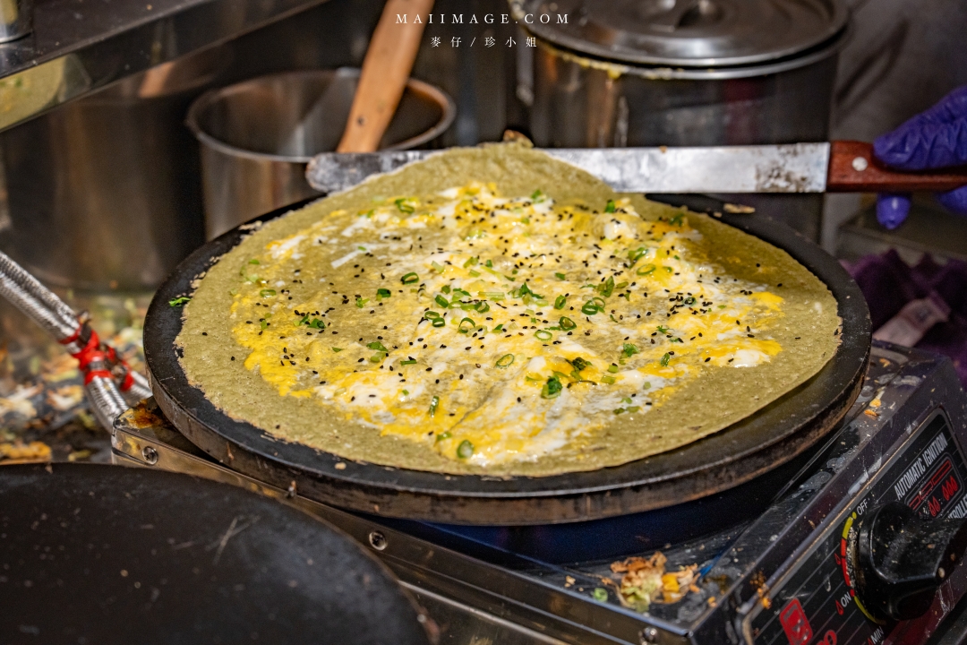 【台北美食】洪記煎餅果子台北旗艦店~遼寧夜市正宗天津煎餅果子專賣店,中山區辦公室下午茶推薦、捷運南京復興站美食 【台北美食】洪記煎餅果子台北旗艦店~遼寧夜市正宗天津煎餅果子專賣店,中山區辦公室下午茶推薦、捷運南京復興站美食