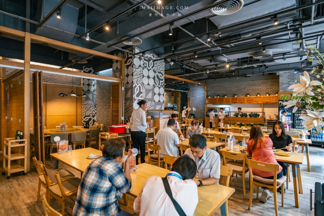 【曼谷美食】Savoey上味泰餐館 Chit Lom～泰國50年老字號經典泰式料理，必點咖哩螃蟹、蚵仔煎，BTS Chit Lom美食