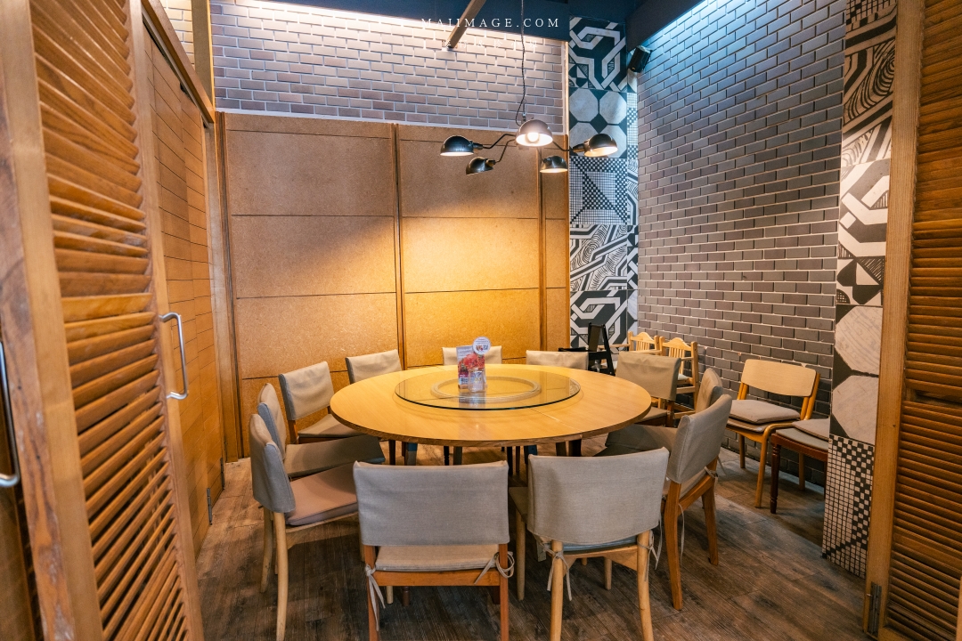 【曼谷美食】Savoey上味泰餐館 Chit Lom～泰國50年老字號經典泰式料理，必點咖哩螃蟹、蚵仔煎，BTS Chit Lom美食