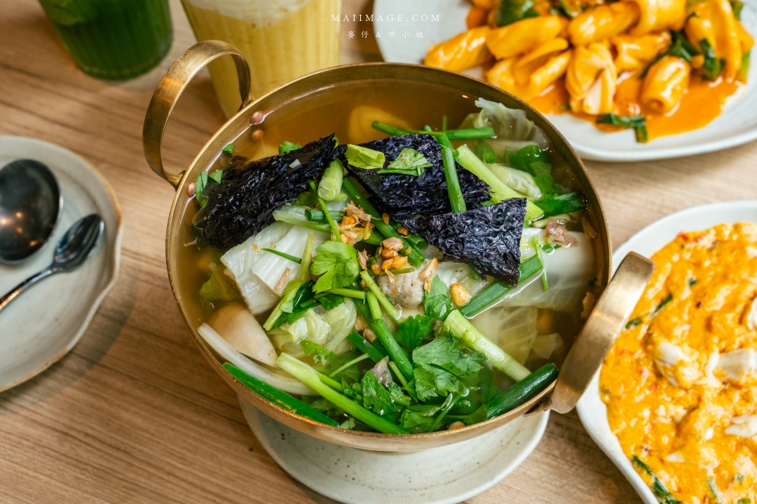 【曼谷美食】Savoey上味泰餐館 Chit Lom～泰國50年老字號經典泰式料理，必點咖哩螃蟹、蚵仔煎，BTS Chit Lom美食