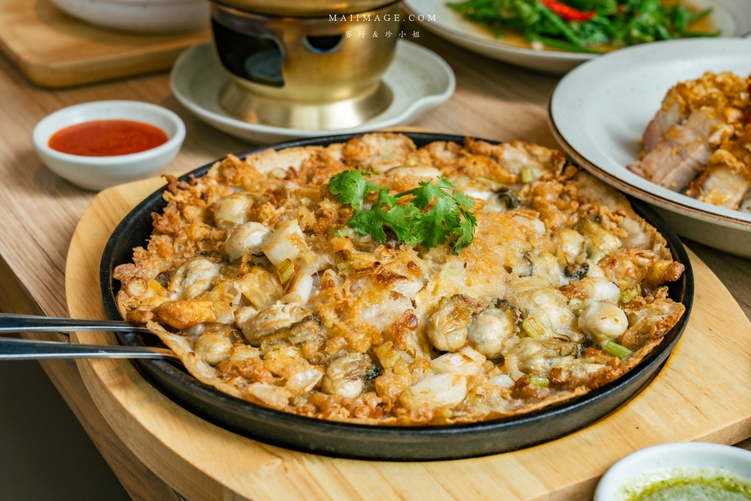 【曼谷美食】Savoey上味泰餐館 Chit Lom～泰國50年老字號經典泰式料理，必點咖哩螃蟹、蚵仔煎，BTS Chit Lom美食