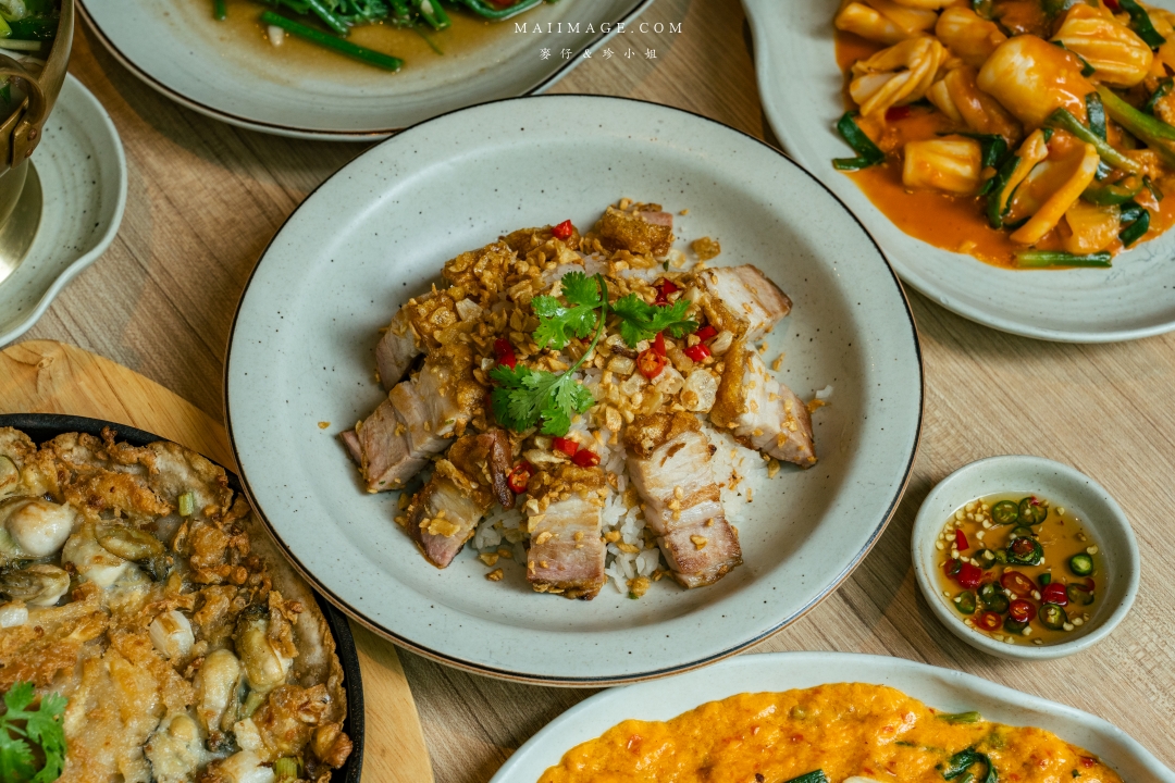 【曼谷美食】Savoey上味泰餐館 Chit Lom～泰國50年老字號經典泰式料理，必點咖哩螃蟹、蚵仔煎，BTS Chit Lom美食