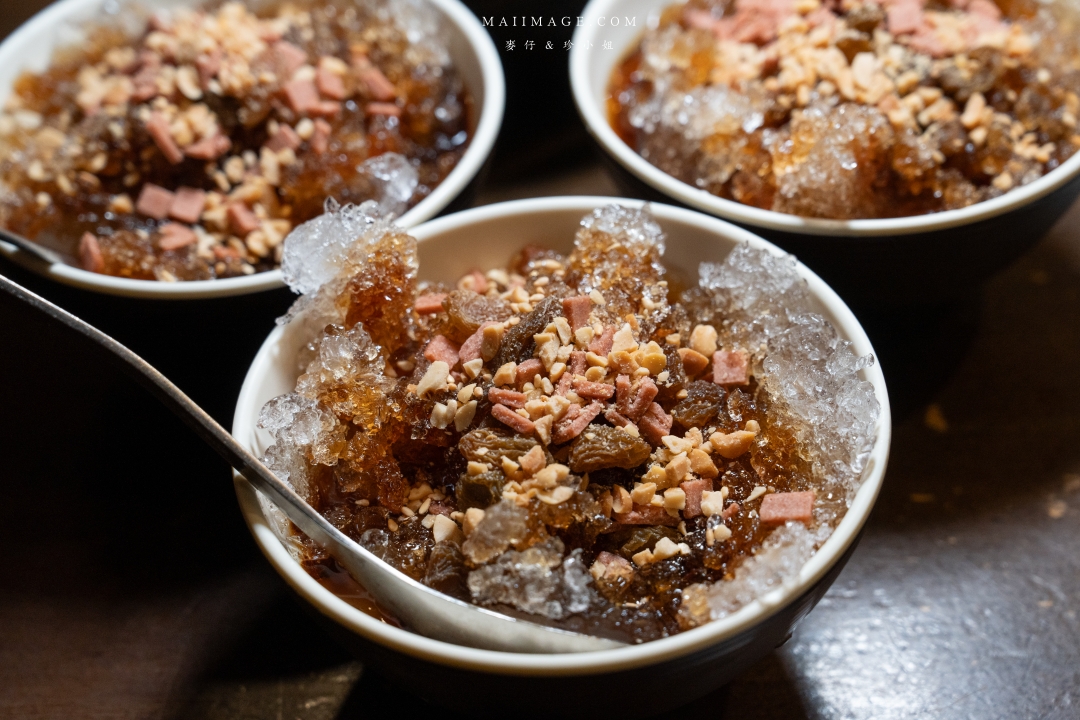 【台北美食】小膳香成都麻辣火鍋～全台唯一供應手切溫體牛的成都老火鍋，產地新鮮直送部位種類最多。捷運忠孝敦化站美食