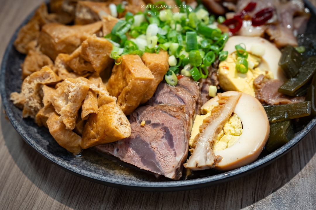【永和美食】東引快刀手中和店~想吃經典招牌牛油麻醬麵、滷菜不用跑台北市,捷運永安市場站美食、中和四號公園美食推薦 【永和美食】東引快刀手中和店~想吃經典招牌牛油麻醬麵、滷菜不用跑台北市,捷運永安市場站美食、中和四號公園美食推薦