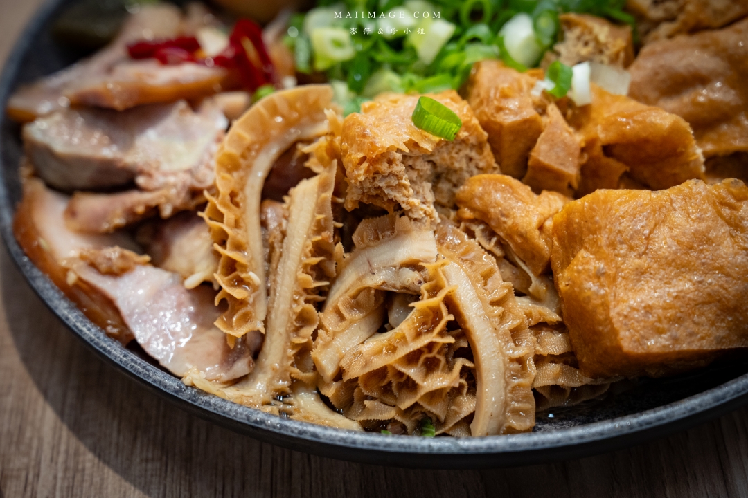 【永和美食】東引快刀手中和店~想吃經典招牌牛油麻醬麵、滷菜不用跑台北市,捷運永安市場站美食、中和四號公園美食推薦 【永和美食】東引快刀手中和店~想吃經典招牌牛油麻醬麵、滷菜不用跑台北市,捷運永安市場站美食、中和四號公園美食推薦