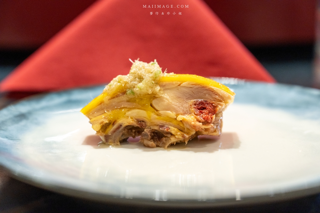 【台北美食】麟聚餐廳~如曦酒店必吃的頂級粵菜,不用傷荷包也能享受到米其林推薦的頂級料理,午間桌菜單桌只要15000,台北米其林餐廳推薦、小巨蛋捷運站美食 【台北美食】麟聚餐廳~如曦酒店必吃的頂級粵菜,不用傷荷包也能享受到米其林推薦的頂級料理,午間桌菜單桌只要15000,台北米其林餐廳推薦、小巨蛋捷運站美食