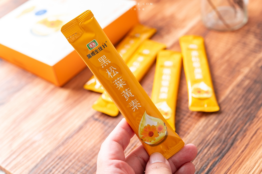 葉黃素飲評比｜2025市售5款高人氣葉黃素飲實測評比，如何挑選才是最好的選擇？益比喜盯晶王、正官庄、黑松、天地合補、麗彤生醫